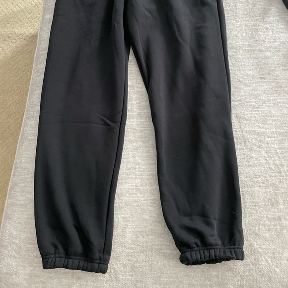 COPY - Nike oversized fit high rise sweatpants size medium black New - Picture 3 of 4